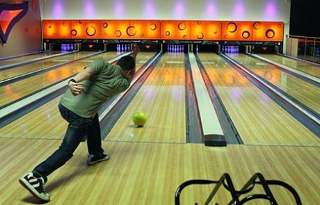 Bowling at Wentworth